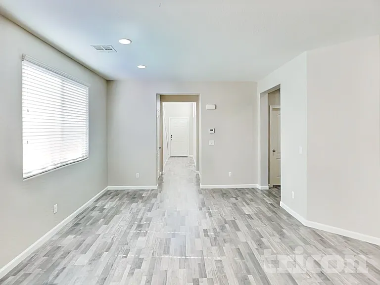 6410 Jacobville Ct — Photo 4