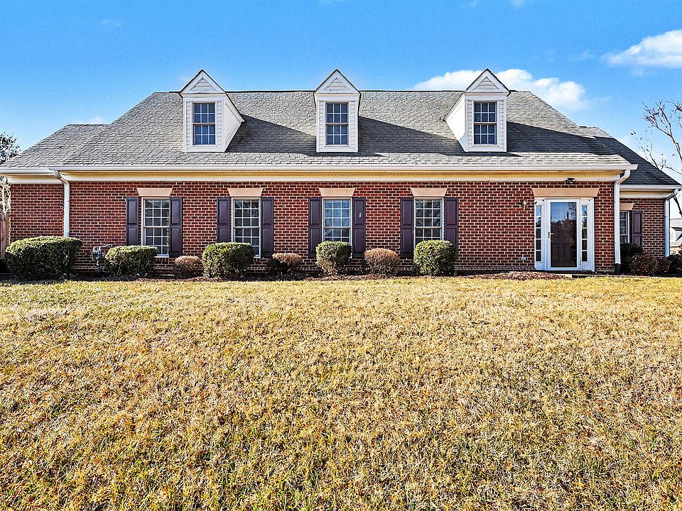 1st image of 7000 Radford Dr