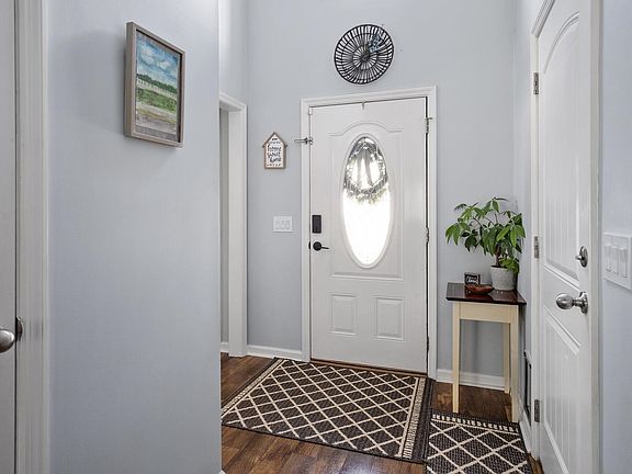3rd image of 405 Beulah Circle