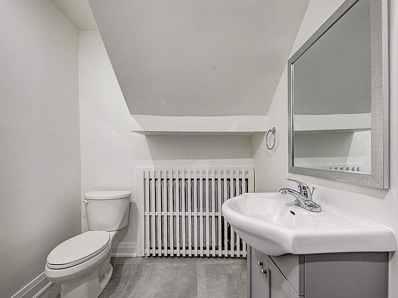 3rd image of 31 Morgan Ave Unit C