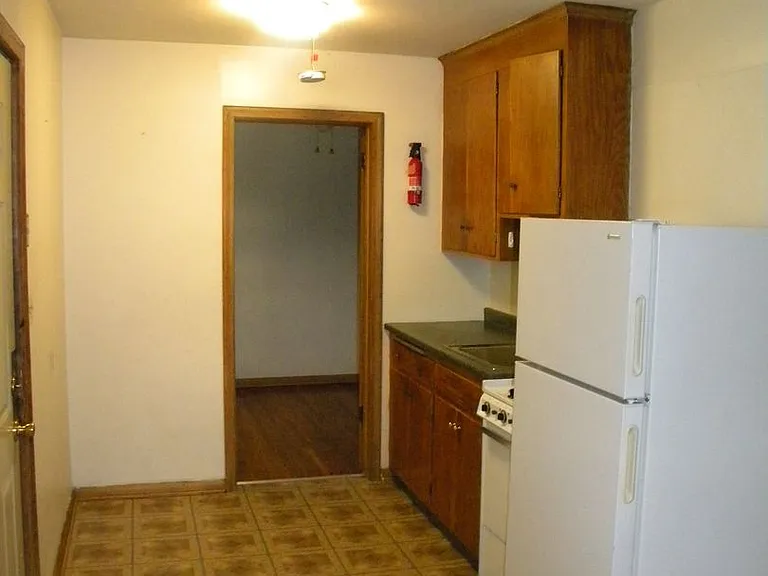 1846 Walnut St — Photo 6