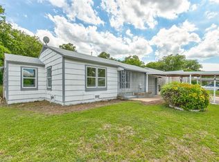 1104 E Bowie St, Fort Worth, TX 76104