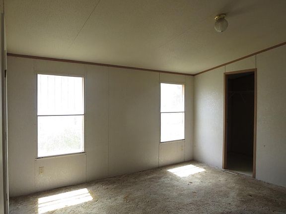 5th image of 1424 Kayroe Rd