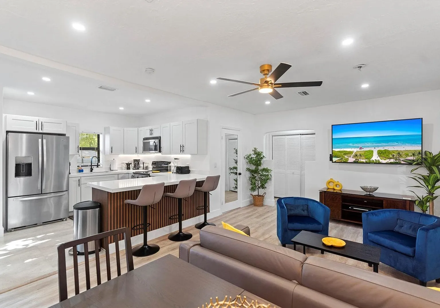 719 Ne 36th St #719 Oakland Park, Fl 33334 — Photo 1