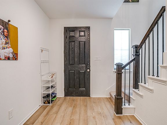 5th image of 2921 Fox Trail Ln
