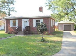 2204 Battery Park Rd, Chesapeake, VA 23323