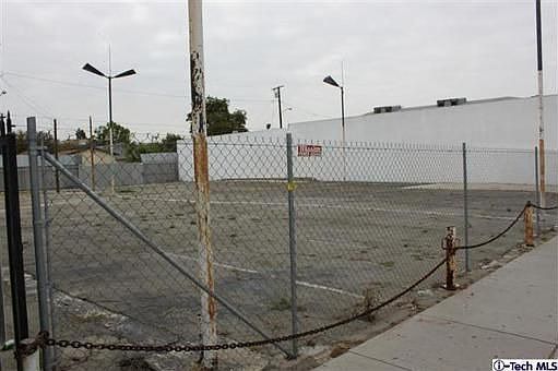 2nd image of 410 S Atlantic Blvd