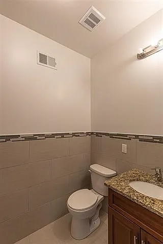 69 Hutton St #1 — Photo 11