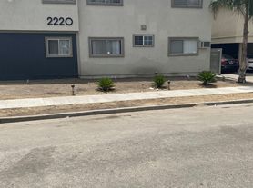 2220 Las Colinas Ave, Los Angeles, CA