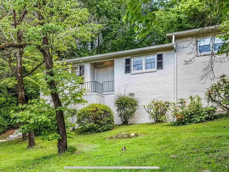 4039 Montclair Rd — Photo 16