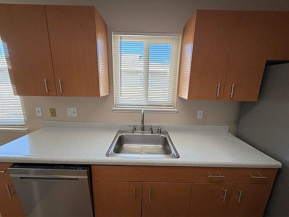 5th image of 2140 Palisade Ave APT 4