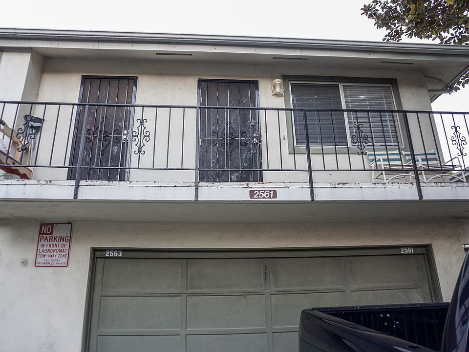 1st image of 2561 N Anchor Ave