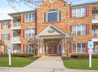 326 Sophee Ln, Lakewood, NJ 08701