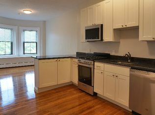 125 Willow St #114-4, Cambridge, MA 02141