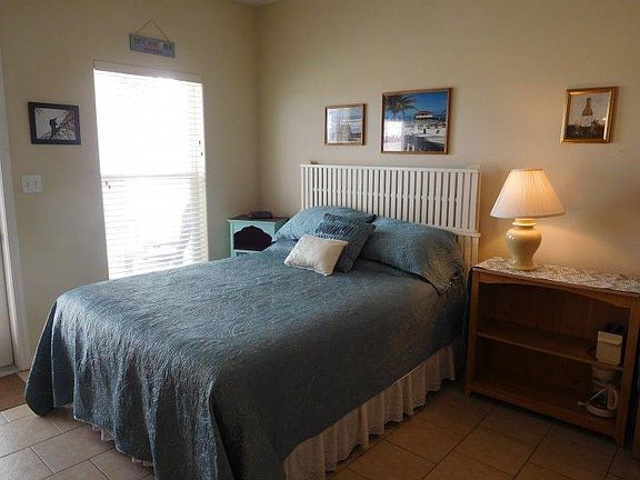 3rd image of 14202 Encantada Ave APT 105B