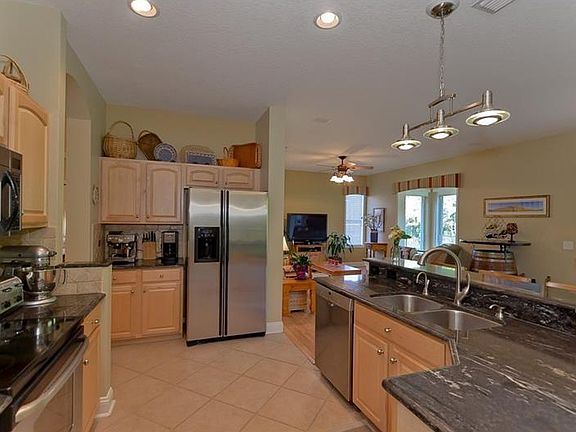 4th image of 14849 Heronglen Dr