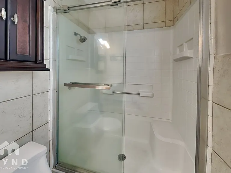 3219 Glen Spring Dr — Photo 11
