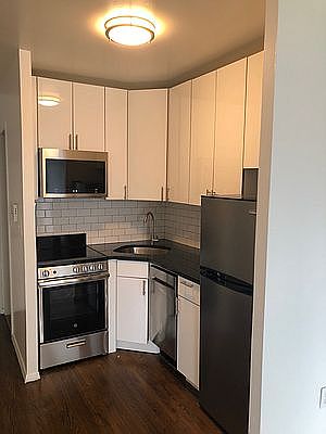 4th image of 239 E 10th St APT 2B