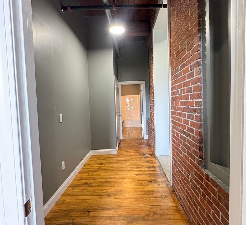 1st image of 70 Webster St #309