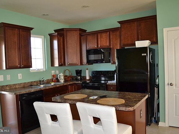 3rd image of 30119 Bladen Dr