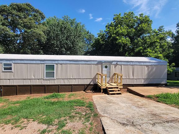 3rd image of 11 Hackberry Way