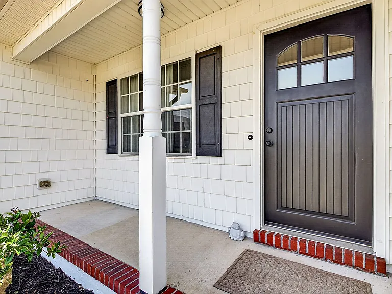 107 Cartwright Ct — Photo 3