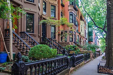 Rented by Metropolitan Realty
