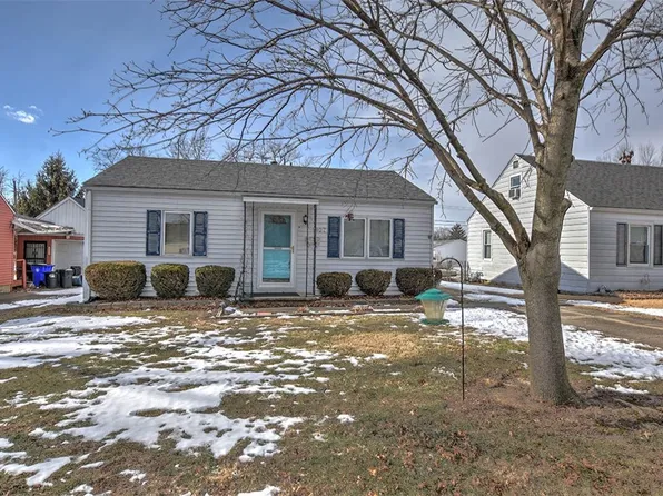 1107 N Oakcrest Ave, Decatur, IL 62522