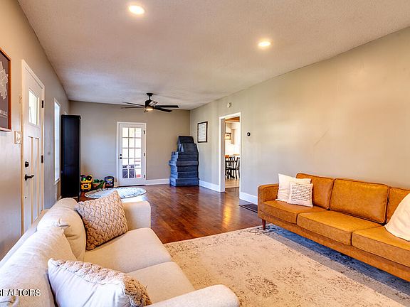 4th image of 206 Lynnview Dr