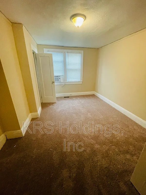 2 bed, 1.0 bath, 865 sqft, $995 — Photo 3