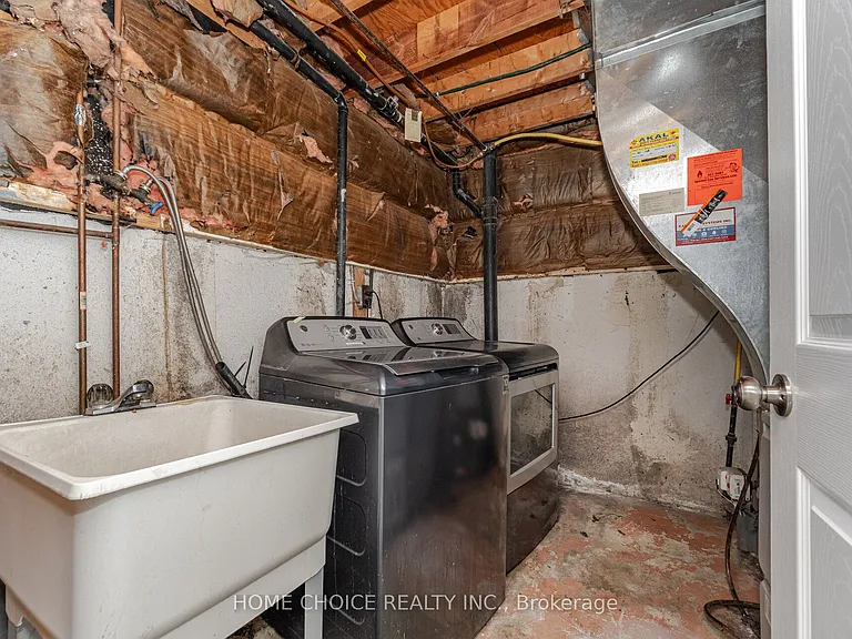 2 Hunt Club Dr — Photo 32