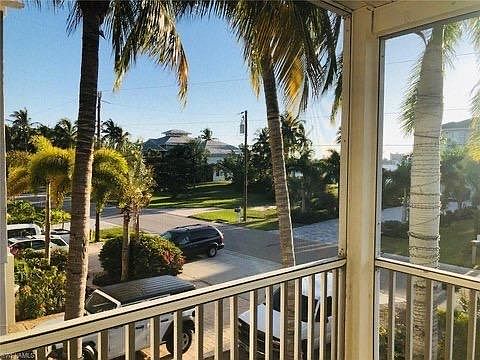 3rd image of 941 San Carlos Dr APT 1