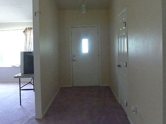4th image of 10008 169th St