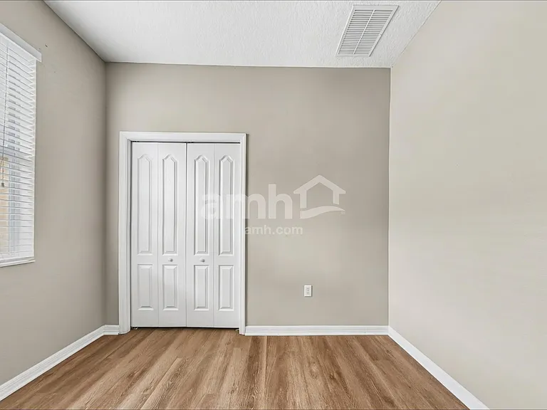 1128 Napolean Way — Photo 12
