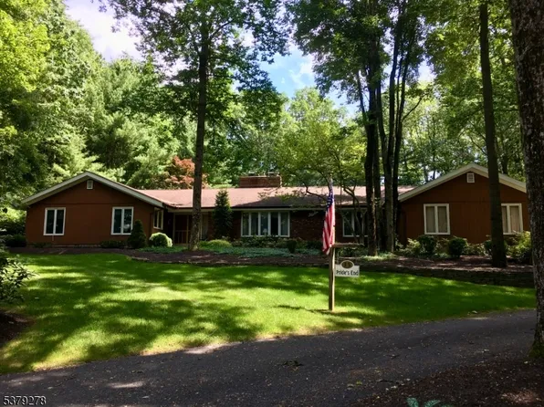 15 Prides Xing, Chester Twp., NJ 07836