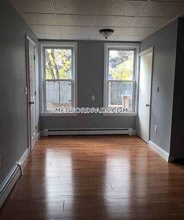 3rd image of 75 Lyman Avenue # First Floor