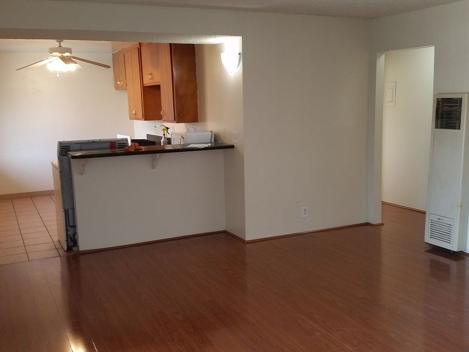 1st image of 323 W 11th St APT 8