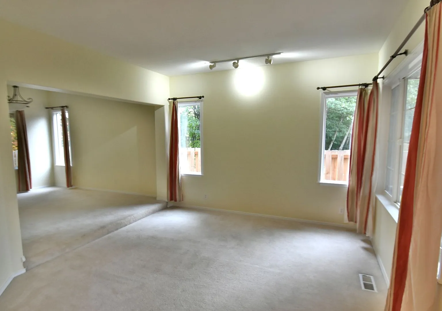 5Bd/3Ba Snohomish Home — Photo 4