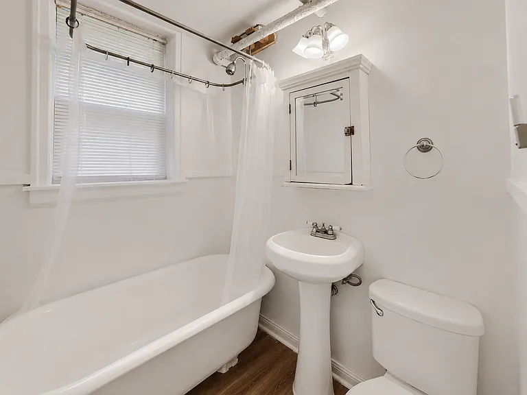 1712 Grand Ave — Photo 31
