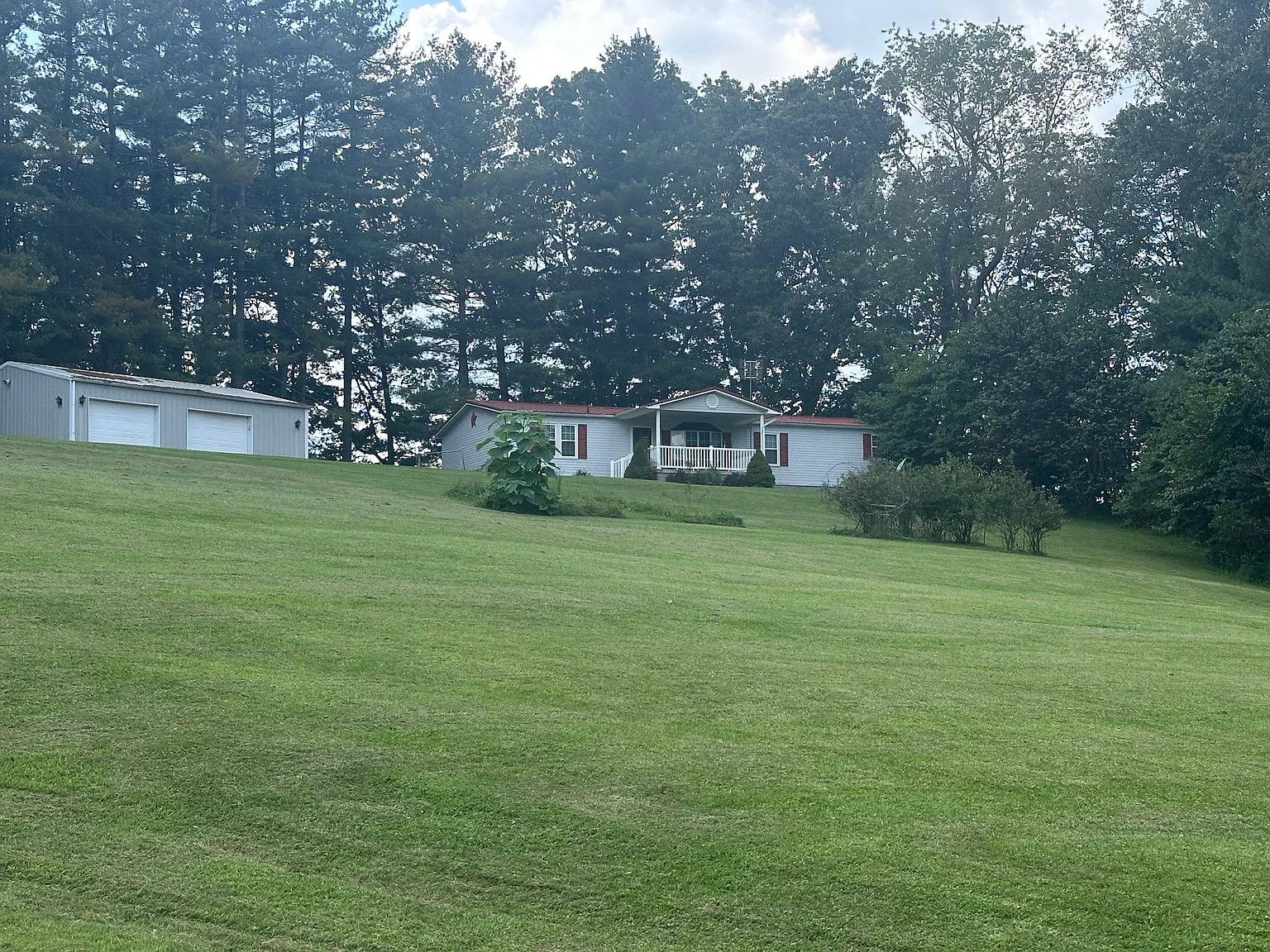 3 bed, 1700 sqft, $1,250 — Photo 2