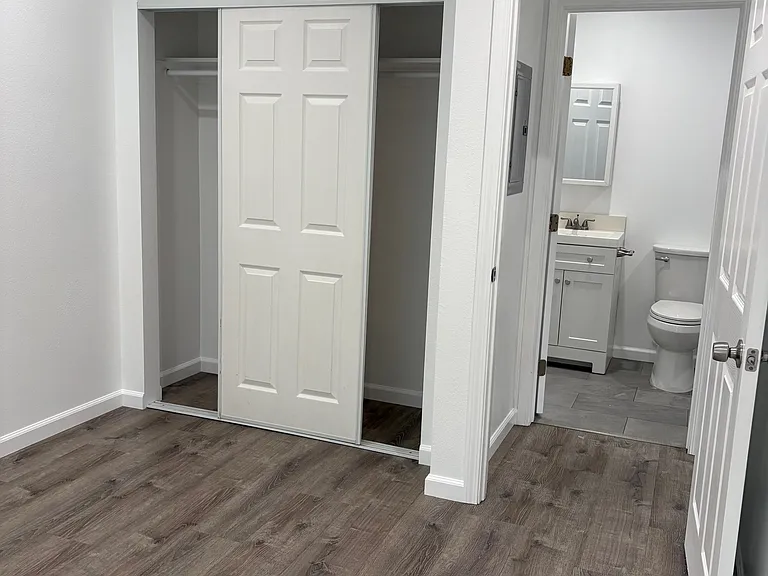 Bedroom/closet