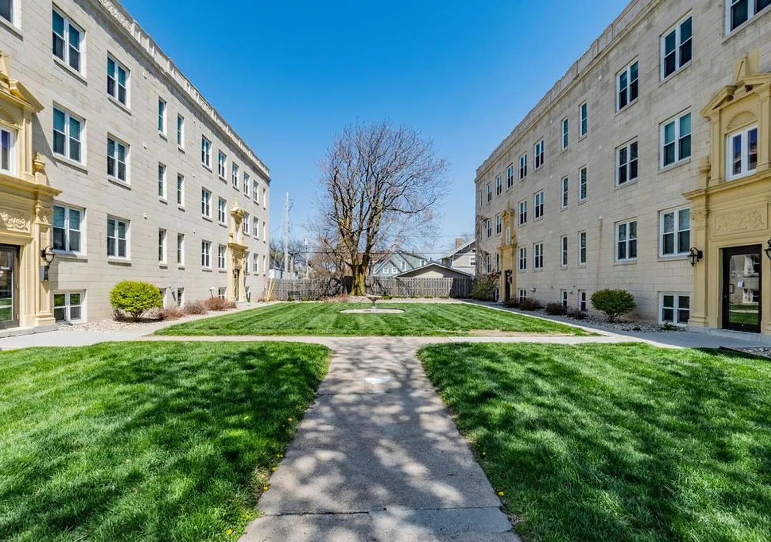 Carberry Apartments (3918 Cass St.) — Photo 1