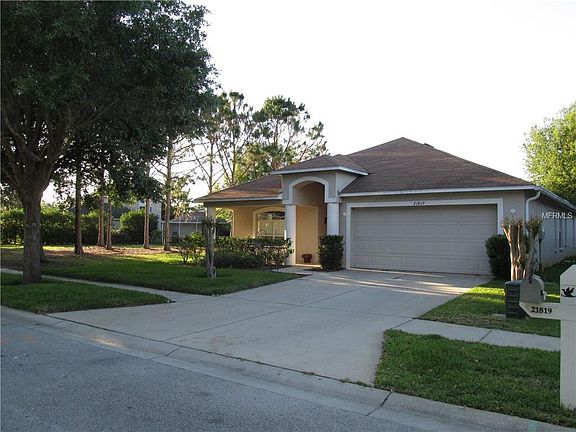 2nd image of 21819 Waverly Shores Ln