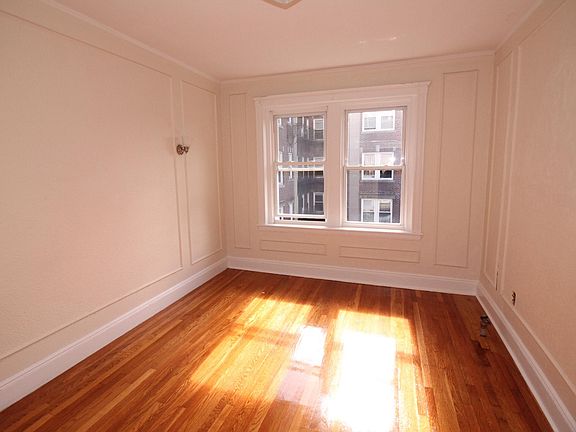 5th image of 1851 Commonwealth Ave #19