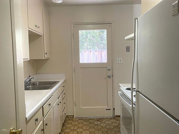 3rd image of 10141 Craft Dr #10356113