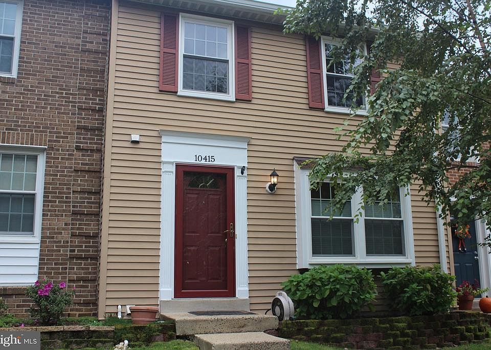 1st image of 10415 Graystone Ct