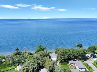 120 Soundview Dr, Rocky Point, NY 11778