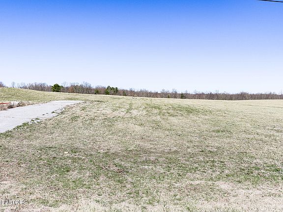 3rd image of 4 Nicholson Dr Lot 4