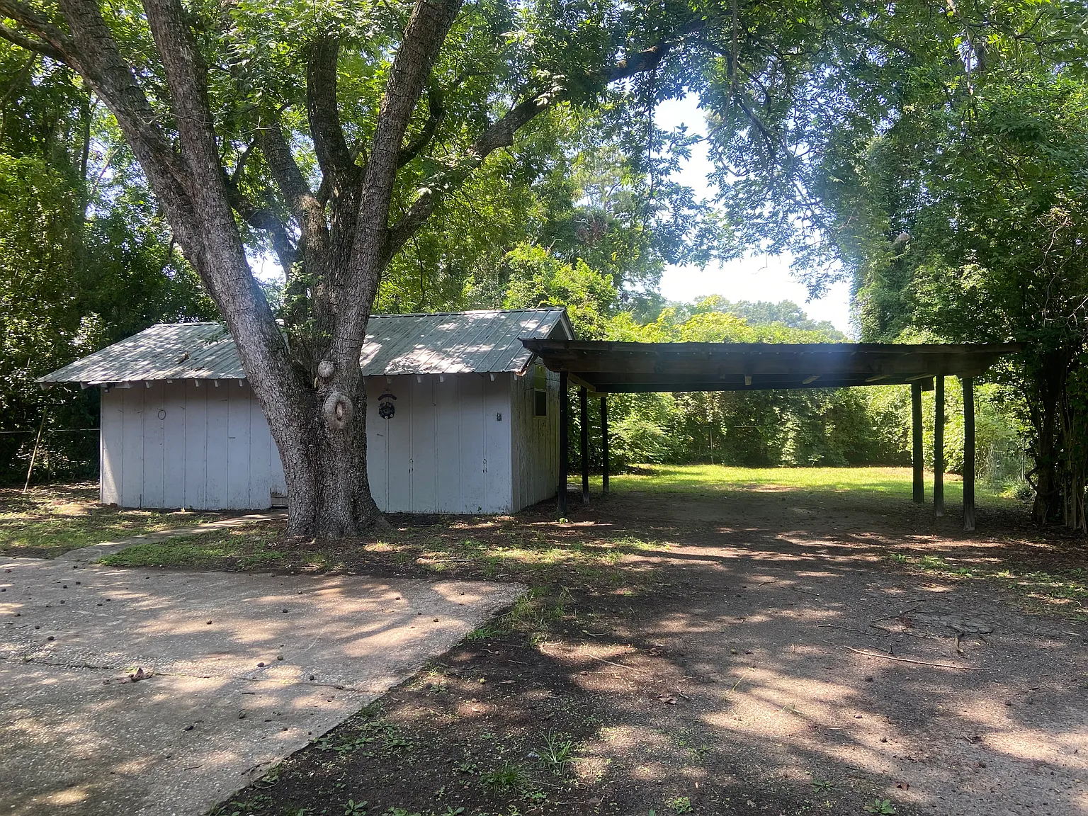 3 bed, 1234 sqft, $1,500 — Photo 4