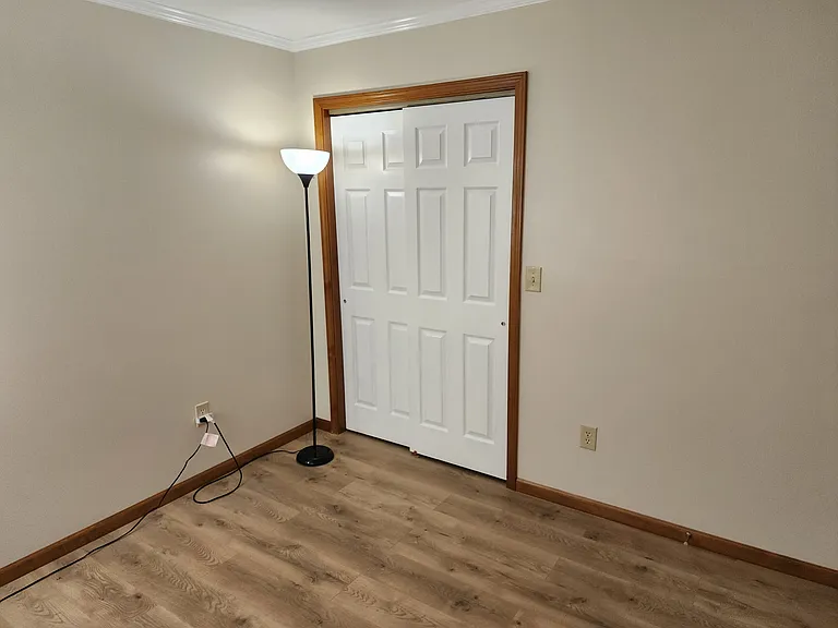 27 Valley St #A — Photo 13